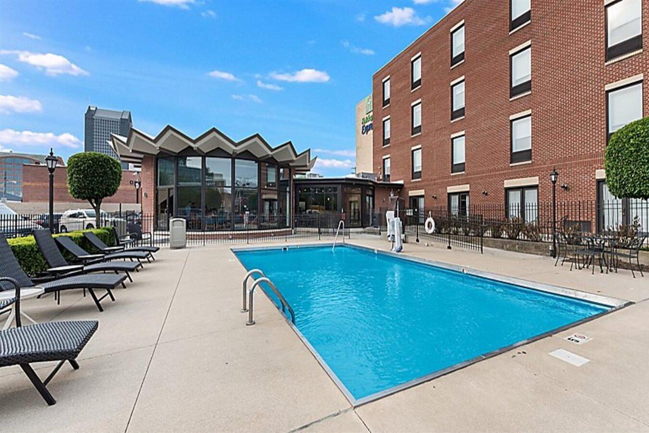 Holiday Inn Express - Columbus Downtown By Ihg Esterno foto