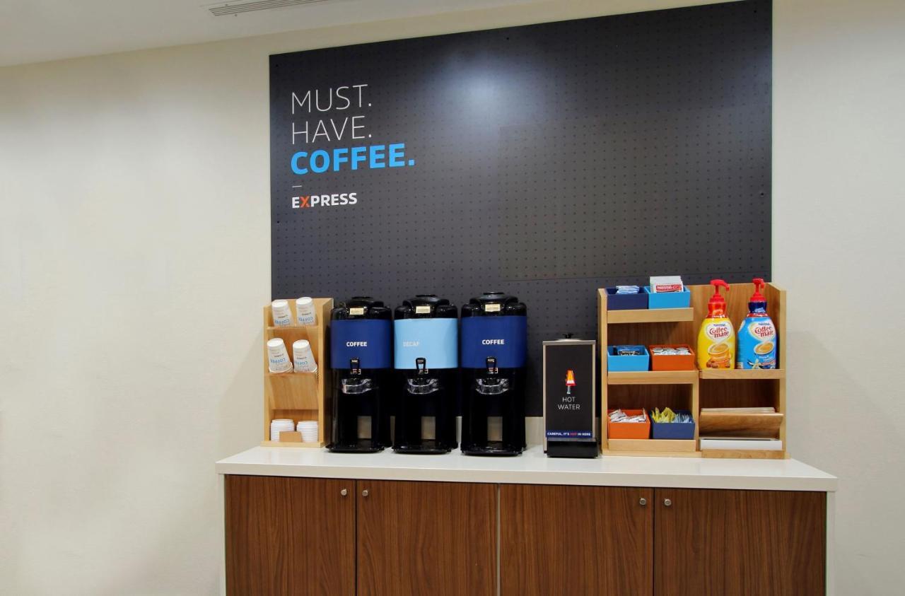 Holiday Inn Express - Columbus Downtown By Ihg Esterno foto