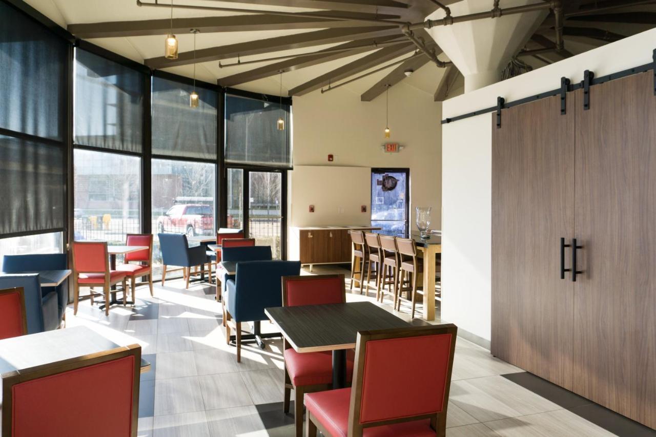 Holiday Inn Express - Columbus Downtown By Ihg Esterno foto